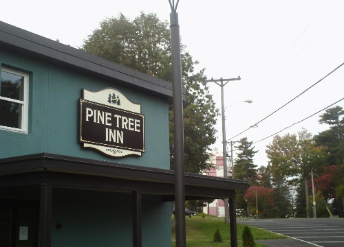 Pine Tree Inn image 1