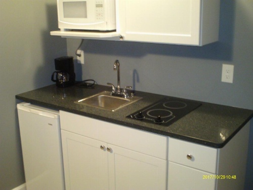 Pine Tree Inn image 12