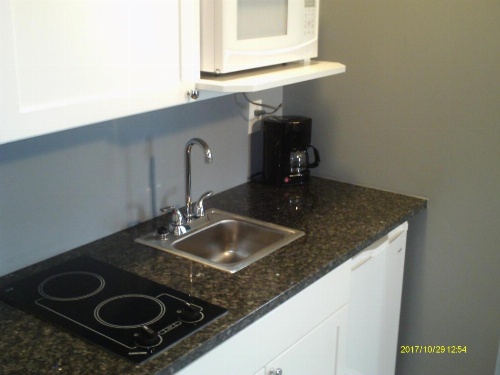 Pine Tree Inn image 30